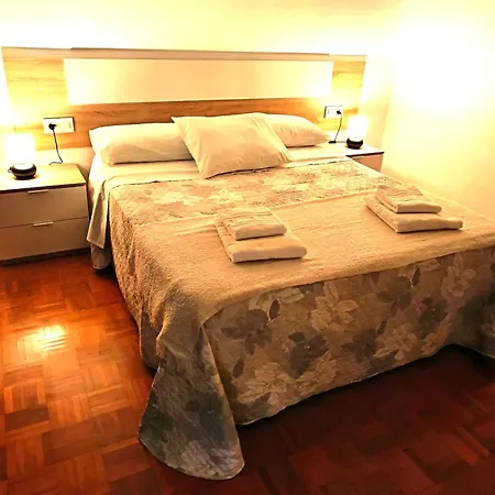 Apartament Moni Benia